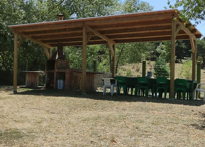 Complex Rural Caubet Фермерский дом